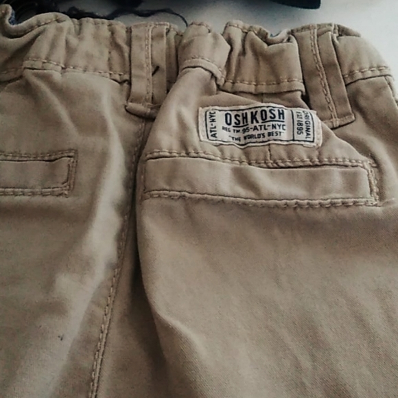 3/$15 OshKosh b'gosh infant boy khaki jeans - Picture 3 of 3